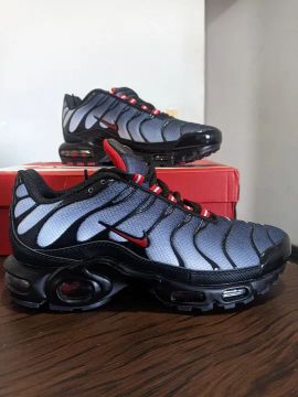 TENIS TN "DRÁCULA"