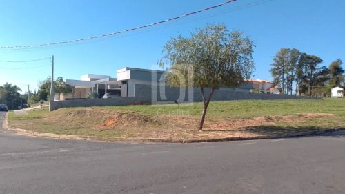 Terreno à venda no Condomínio Village Ipanema 2, Araçoiaba da Serra