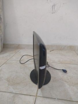 Monitor LCD 15.6 polegadas