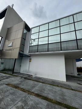 PRÉDIO COMERCIAL PARQUE DEZ*