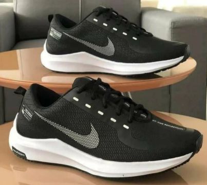 Tênis Nike Masculino - Novo! Últimos dias de promoção 