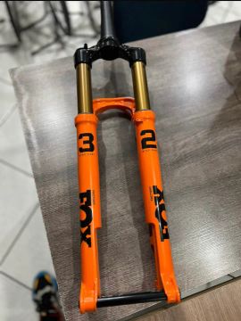 Fox kashima 32 2025