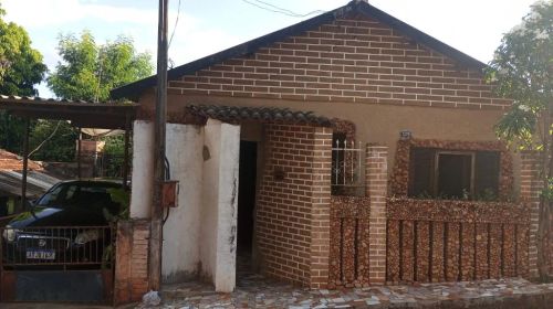 Casa à venda no CENTRO de Andirá | 3 dormitórios | Ótima oportunidade