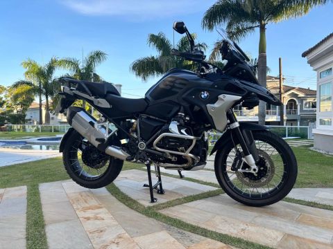 Moto BMW 1250 premium triplo black