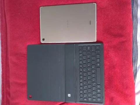 Tablet Samsung Tab S5e + Capa teclado Samsung