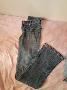 Calça flare boca de sino