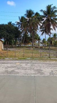 Terreno em área verde com vista para natureza com lagoa pra banho