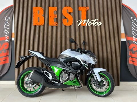 Motos KAWASAKI Z-800 no Brasil
