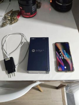 Motorola Edge 30 - Novo na caixa