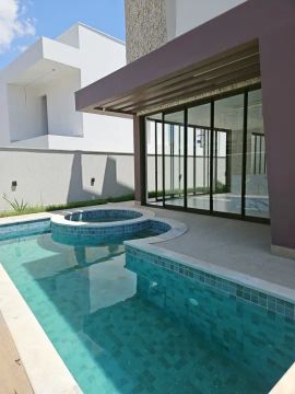 Linda casa no Condomínio Terras Alphaville, valor pode ser negociado.