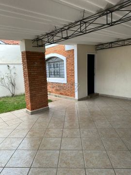 Casa a Venda com 4 dormitórios, na Vila Rezende-Piracicaba-SP