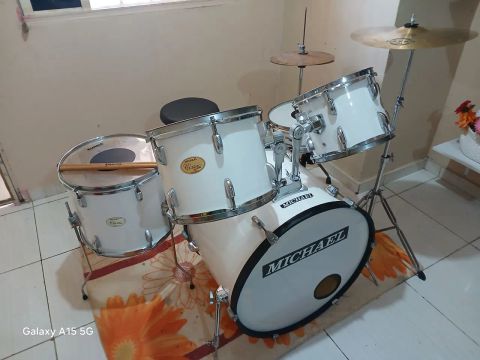 Bateria Michael Classic completa 