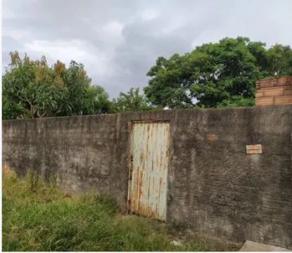Lote com 336,00 m² no Setor Leste Universitário