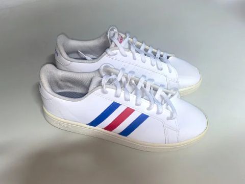 Tênis Adidas n44 Como Novo