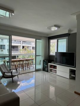 Excelente Apartamento com Quatro Quartos sendo Duas Suites em Jardim da Penha - Vitória - 