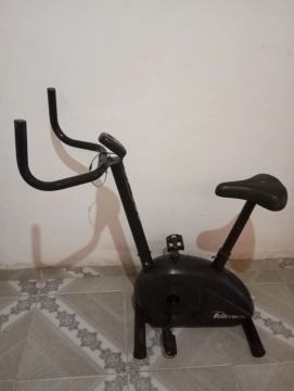 Bicicleta ergométrica usada