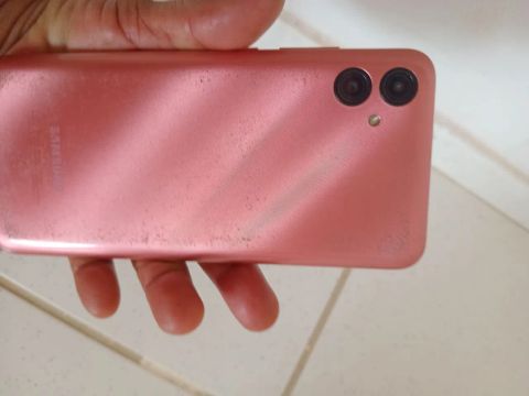 Samsung A04 semi novo em bom estado
