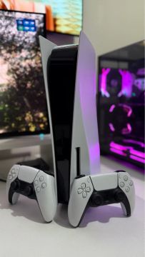 Playstation 5 midia fisica + 2 controles + jogo 
