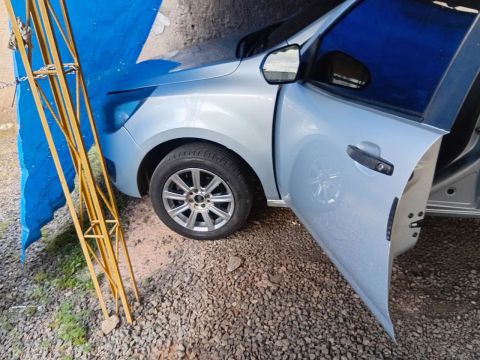 Rodas marca kroma aro 15 semi novas