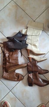 Conjunto de botas - 4 pares tamanho 35