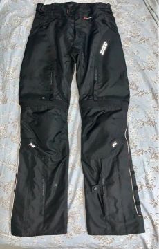   VENDO CALÇA X11 VERSA TAMANHO P MASCULINA