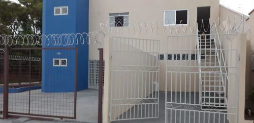 Vendo um sobrado com salão comercial,  próximo da Av. Bom Pastor em Campo Grande MS.  