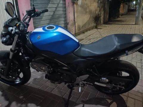 Suzuki SV650 Azul