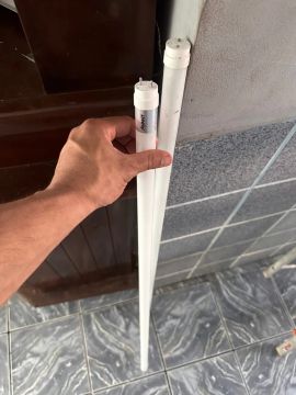 Lâmpada tubular t8 cor neutro 