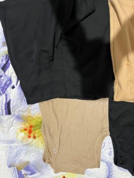 Conjunto de Blusas - Preto, Bege e Bege Claro