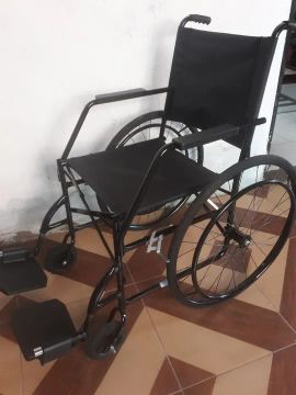 Cadeira de Rodas Manual - Preta