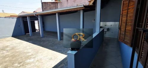 CASA PARA LOCAÇÃO 3 COMODOS