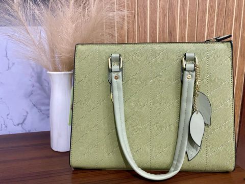 Bolsa Grande na cor Verde 