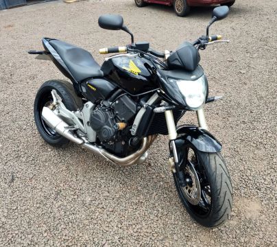 Honda Hornet 600 - Impecável