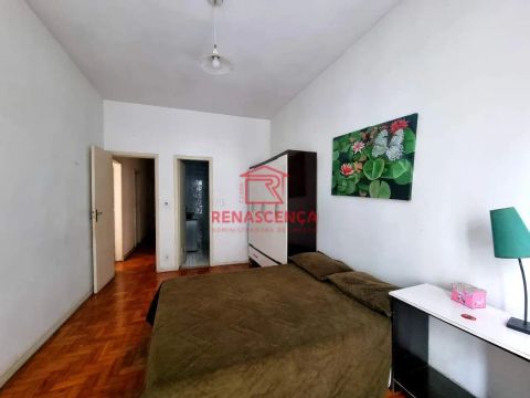 Apartamento com 3 Quartos em Copacabana.