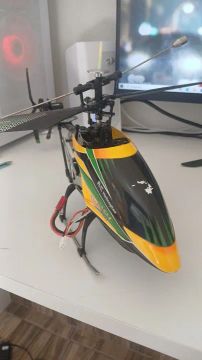 Helicóptero de Controle Remoto