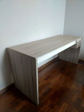 Escrivaninha de Escritório 163cm X 0,75cm X 0,60cm