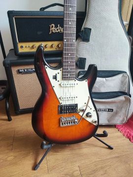 Guitarra Line 6 Variax JTV-69 