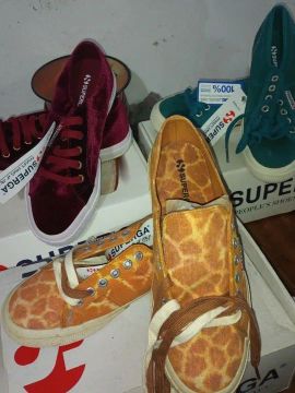 Tenis casual. Liquidação.