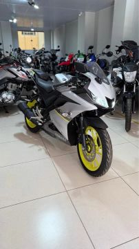 YAMAHA R-15 ABS 2024