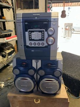Som Completo Toshiba - CD Player, Rádio e Caixas Acústicas