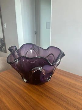 Vaso Decorativo de Vidro Roxo Murano cristais São Marcos 