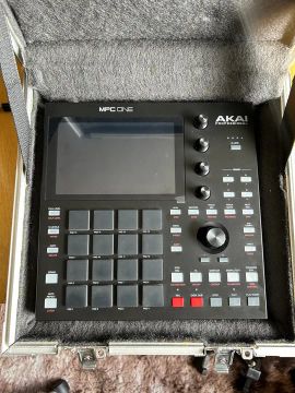 Akai MPC One - Workstation de Produção Musical