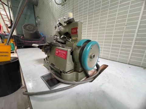 Máquina de Overlock Industrial