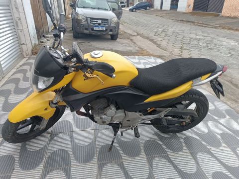 CB 300r troco ou vendo