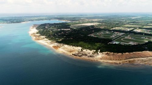 Imóvel para venda possui 1160 metros quadrados em Lagoa do Bomfim - Nísia Floresta - RN
