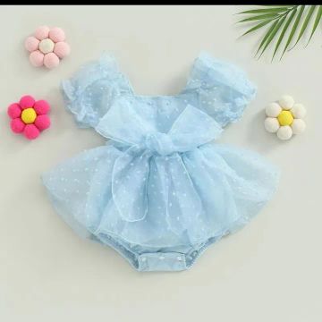 Romper/body com saia e faixa azul claro 3-6 meses