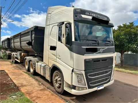 Volvo FH 460 6x4 2022 Globetrotter + Rodocaçamba Randon 2022