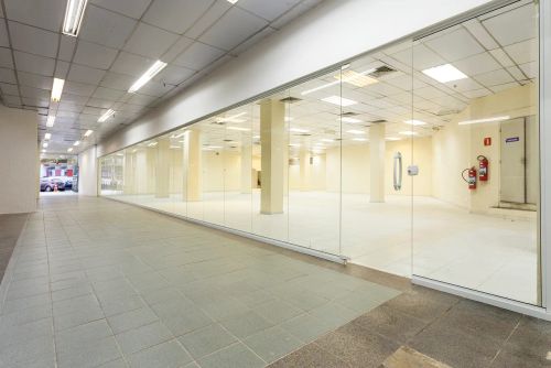 Shopping para aluguel e venda com 704,34 metros quadrados em Shopping - Angra dos Reis - R