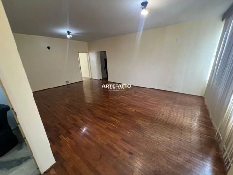 Apartamento com 3 dormitórios no Centro de Franca