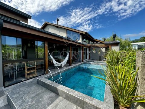 Casa em condomínio com 3 quartos, Saco Grande - Florianópolis - SC